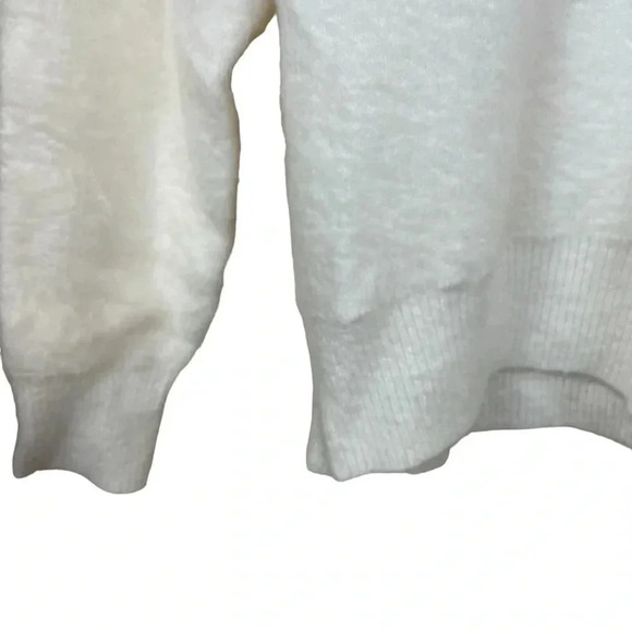 Devotion by Cyrus  Soft Turtleneck Sweater - Picture 4 of 9